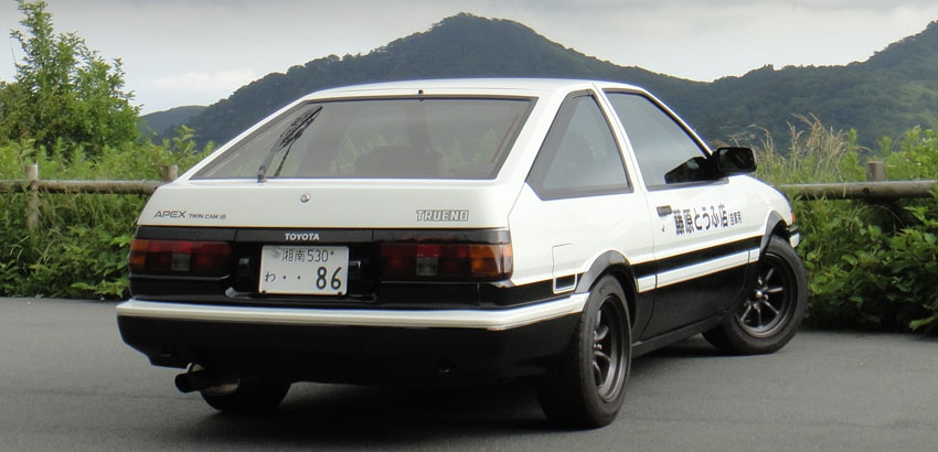 箱根でトヨタ スプリンタートレノ AE86をレンタル | 東京から90分の